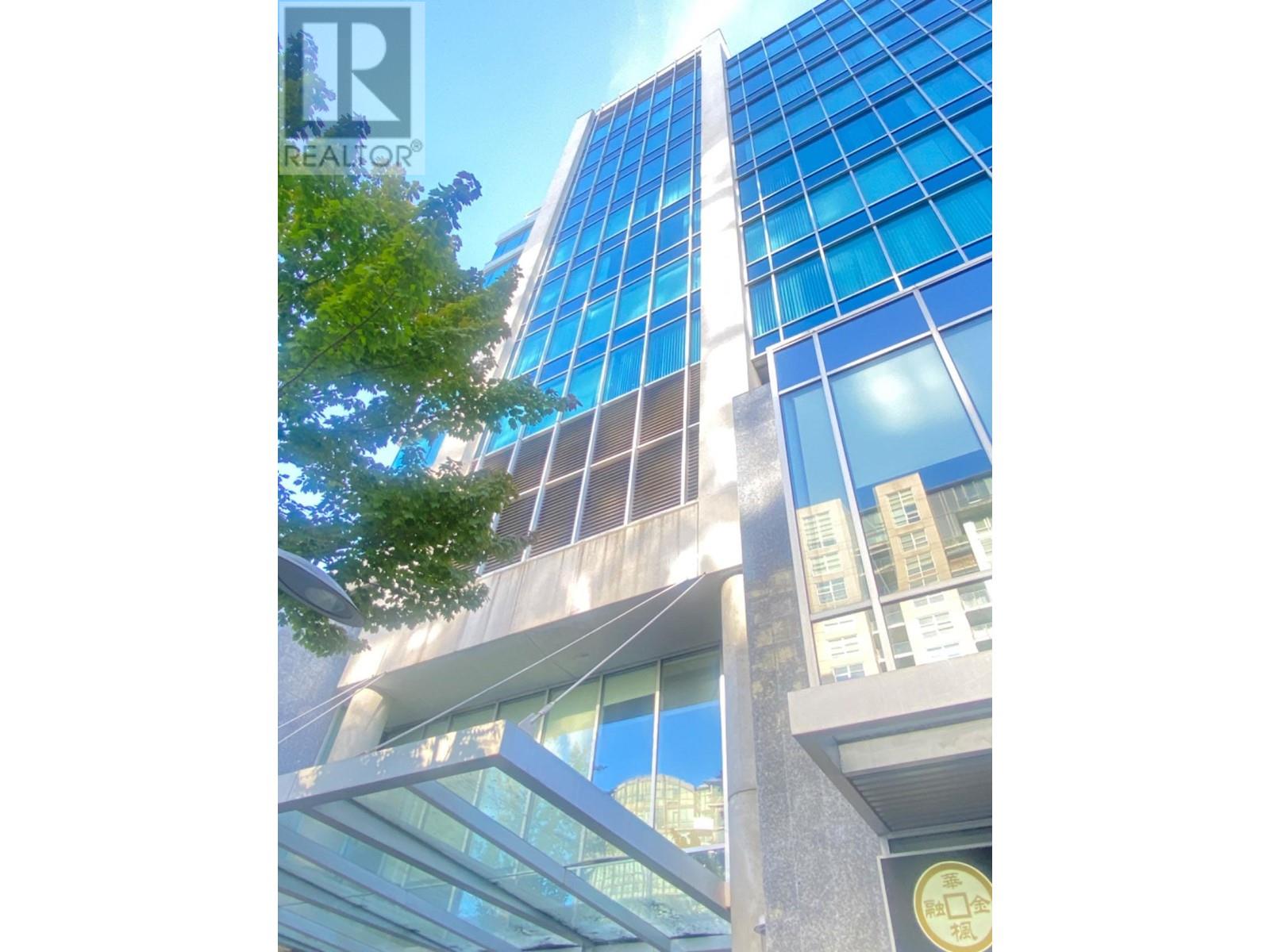 Listing Picture 2 of 22 : 1025 6081 NO.3 ROAD, Richmond / 烈治文 - 魯藝地產 Yvonne Lu Group - MLS Medallion Club Member