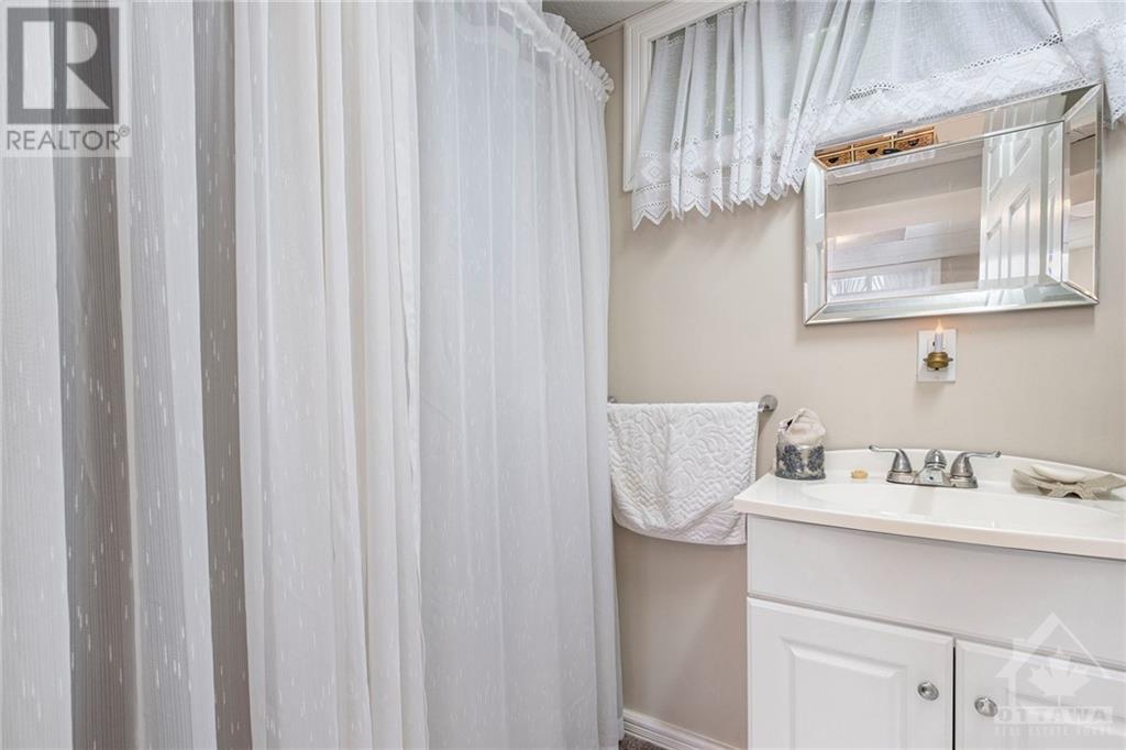 9 Shoreline Road, Johnstown, Ontario  K0E 1E0 - Photo 16 - 1397983