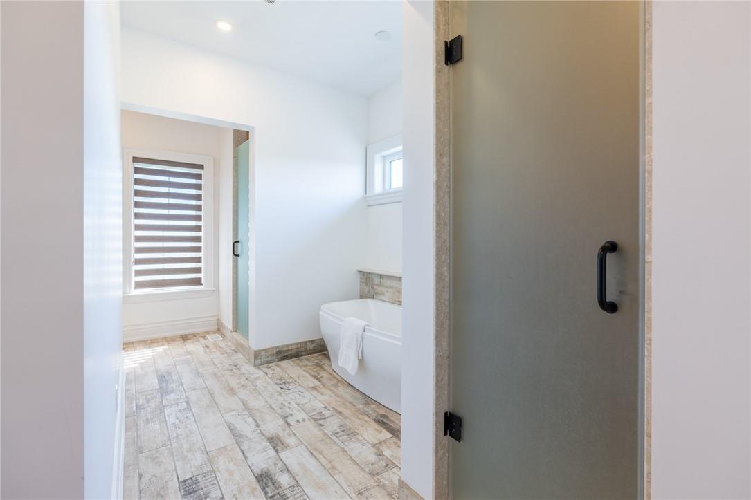 Image of property at 525 Elm Tree Road E