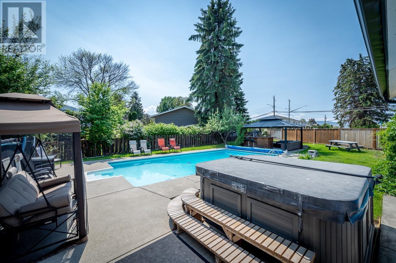 2591 Fleetwood Ave, Kamloops, British Columbia   - Photo 7 - 179337