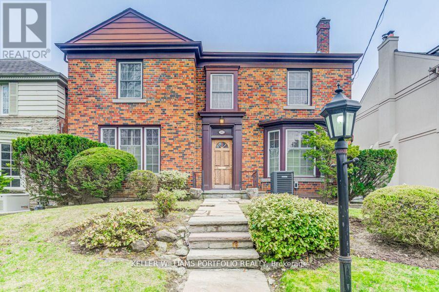 242 FOREST HILL ROAD, toronto, Ontario