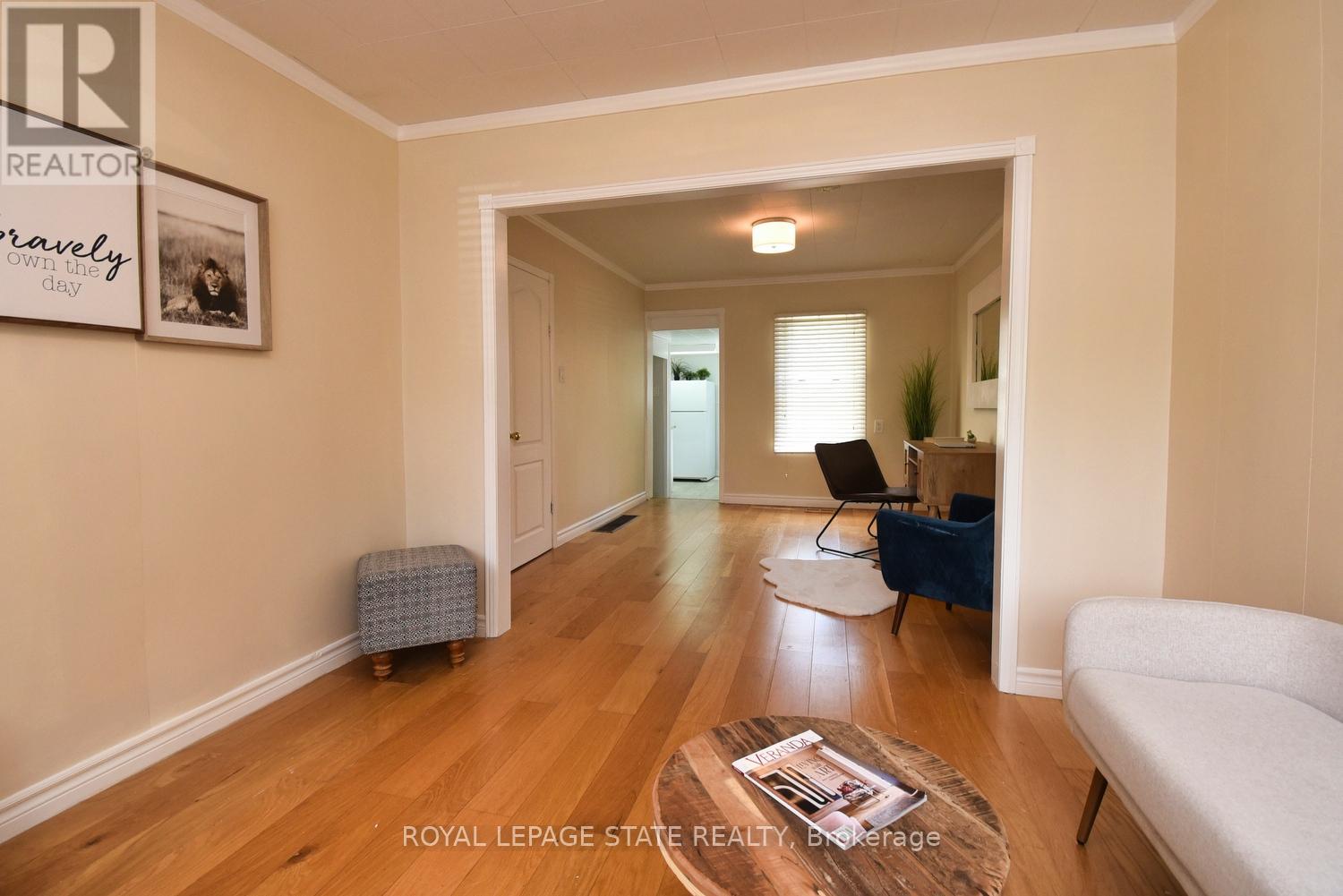 Image of property at 373 UPPER WENTWORTH STREET