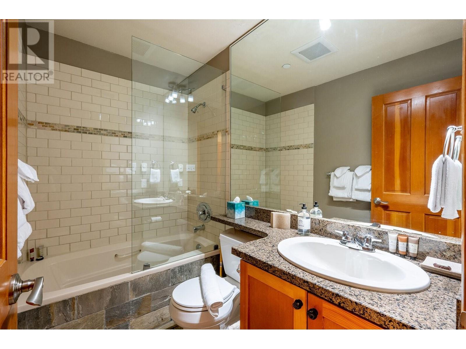 302 4749 Spearhead Drive, Whistler, British Columbia  V8E 1E9 - Photo 12 - R2885346