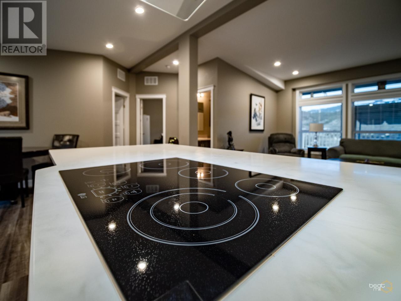 3209 Shuswap Rd, Kamloops, British Columbia  V2H 1T1 - Photo 11 - 179339