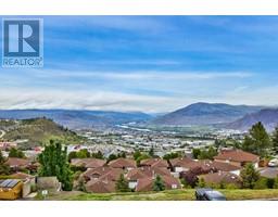 301-2025 Pacific Way, Kamloops, Ca