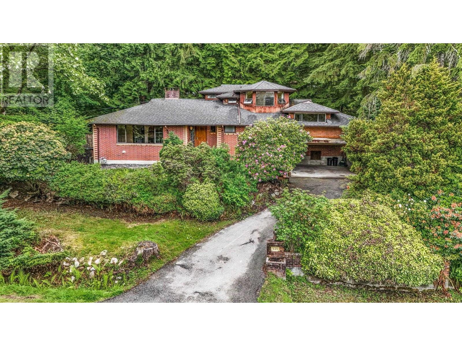 571 Glenross Road, West Vancouver, British Columbia  V7S 1L6 - Photo 2 - R2897038