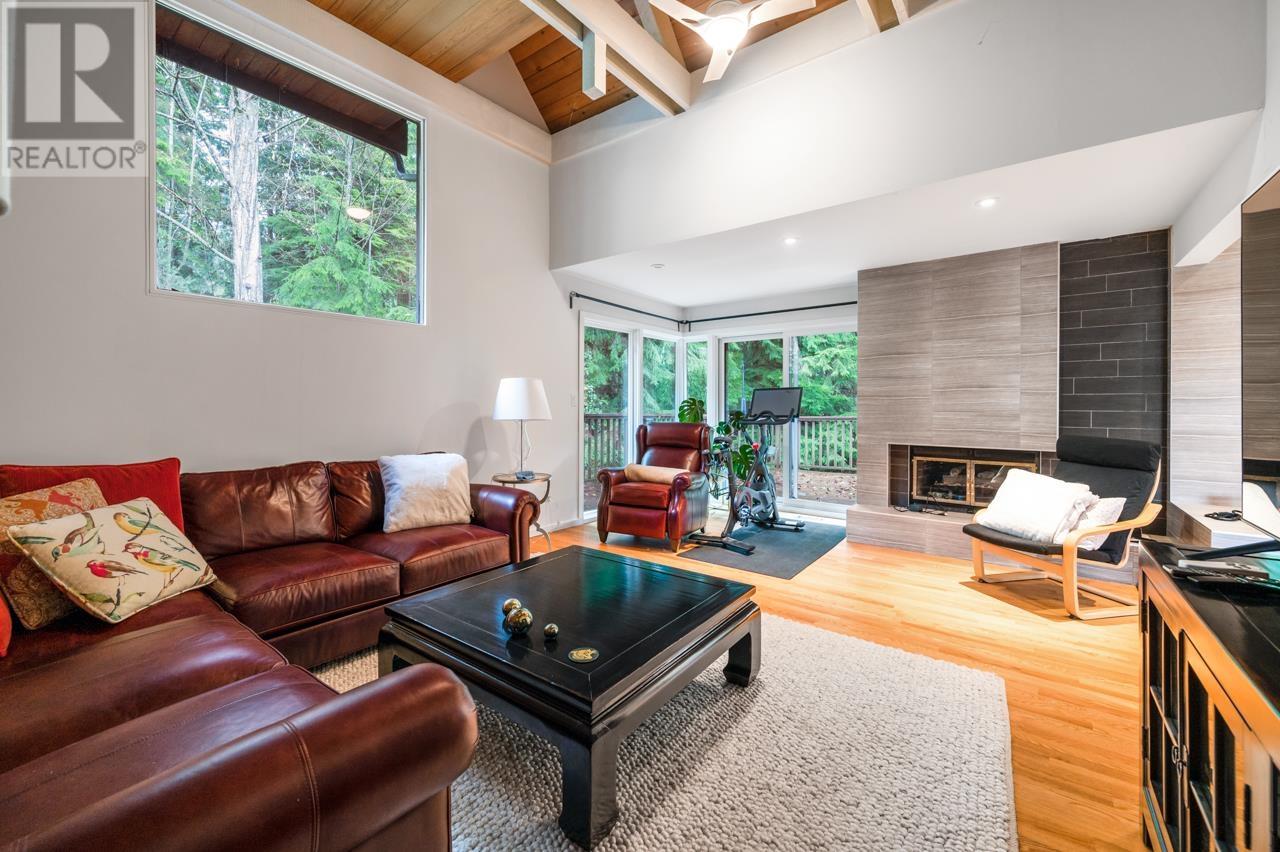 5344 Cliffridge Avenue, North Vancouver, British Columbia  V7R 3V4 - Photo 11 - R2861407