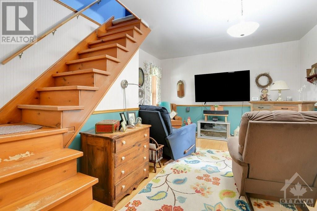 23 Ontario Street, Morrisburg, Ontario  K0C 1X0 - Photo 16 - 1397782