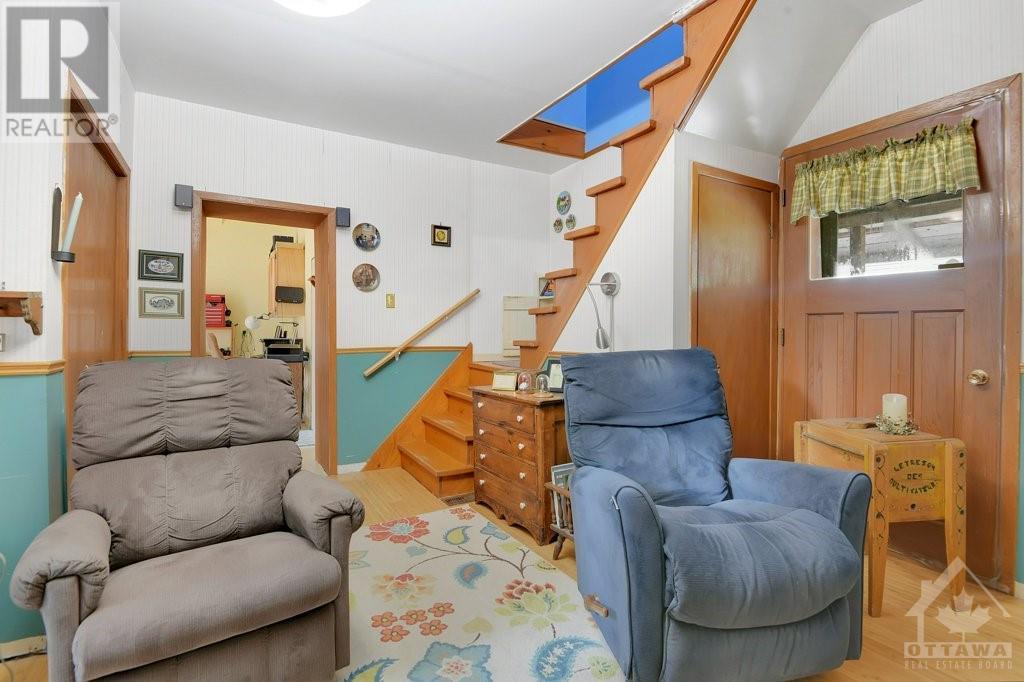 23 Ontario Street, Morrisburg, Ontario K0C 1X0 (27067856) Paul