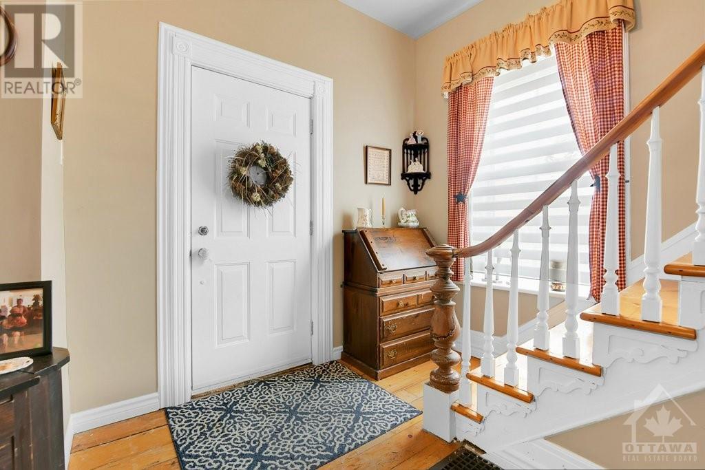 23 Ontario Street, Morrisburg, Ontario K0C 1X0 (27067856) Paul