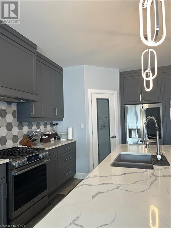 1070 Evans Street W, Listowel, Ontario  N4W 0C8 - Photo 9 - 40608511