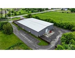 2966 + 2978 CARP ROAD