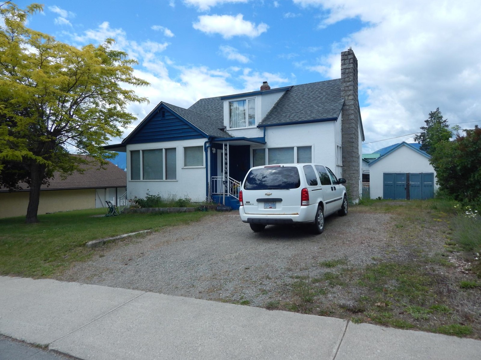131 14th Avenue N, Creston, British Columbia  V0B 1G0 - Photo 1 - 2477853