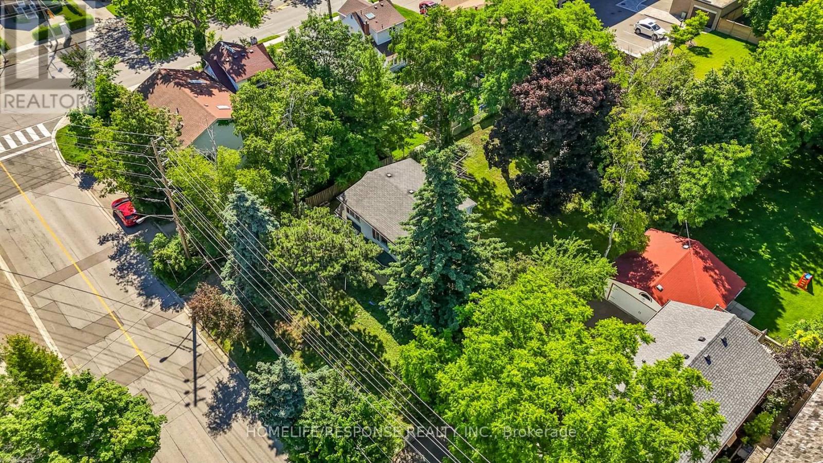 211 Bering Avenue, Toronto (Islington-City Centre West), Ontario  M8Z 3A4 - Photo 6 - W8460948