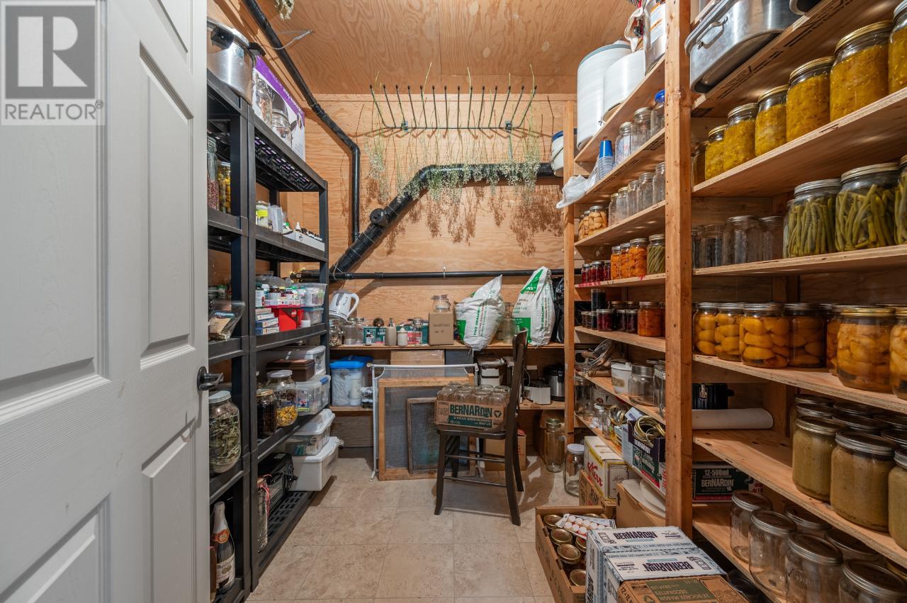 661 Lagoon Court Road, Clinton, British Columbia   - Photo 33 - 179357