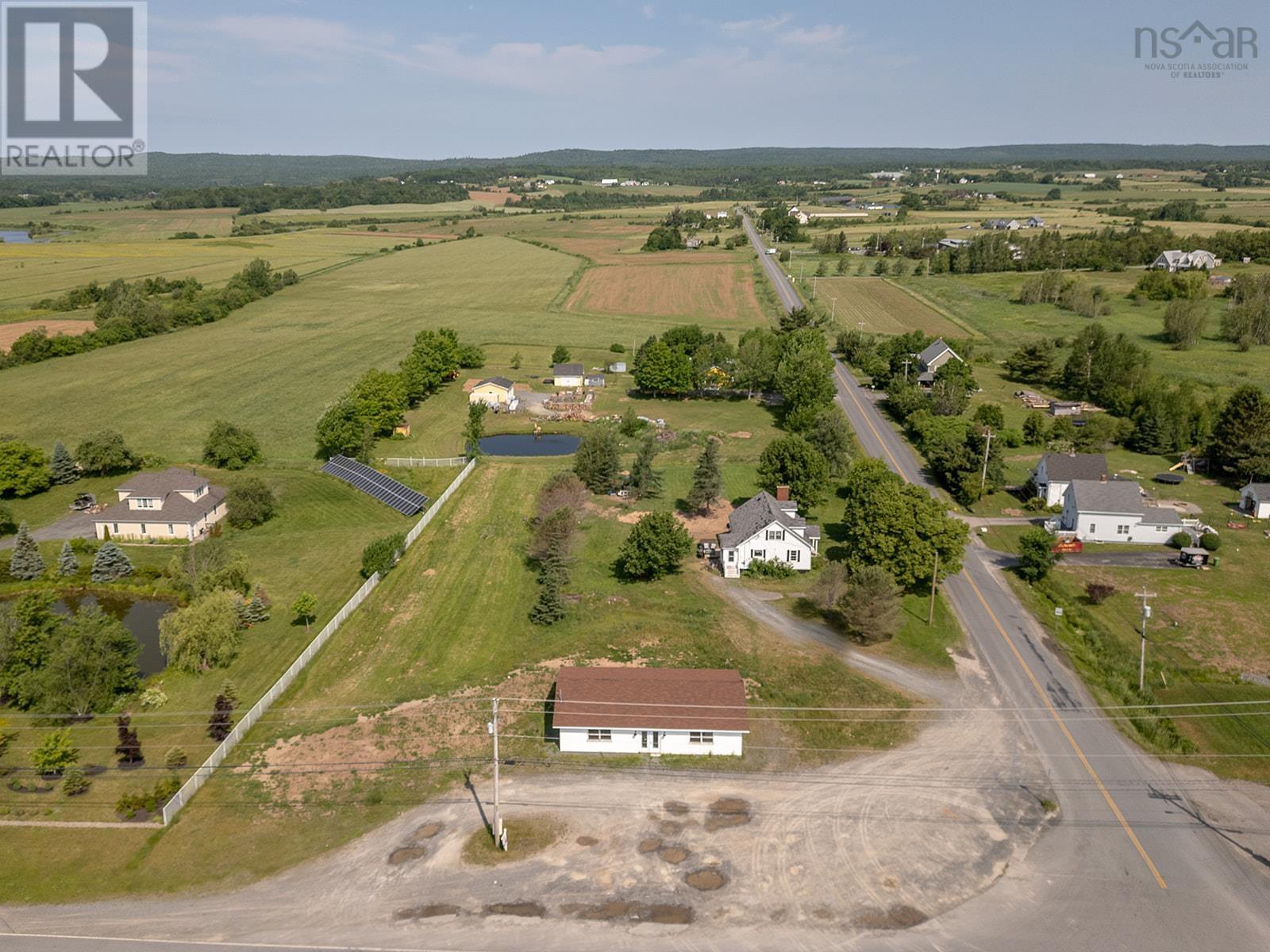 4237 Highway 14, Windsor, Nova Scotia  B0N 2T0 - Photo 6 - 202414496