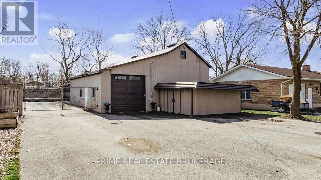53 Mill Street, South Huron, Ontario  N0M 1S2 - Photo 2 - X8462702