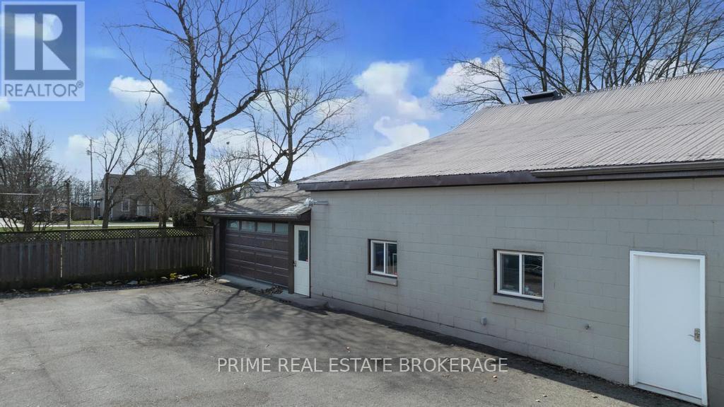 53 Mill Street, South Huron, Ontario  N0M 1S2 - Photo 3 - X8462702