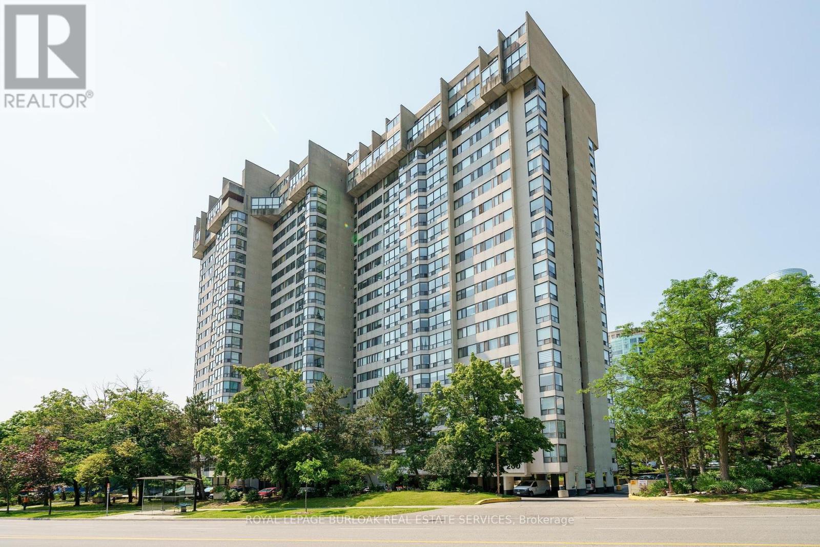 1602 - 200 Robert Speck Parkway, Mississauga, Ontario  L4Z 1S3 - Photo 1 - W8462976