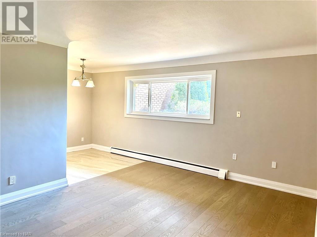 286 Vine Street Unit# 3, St. Catharines, Ontario  L2M 4T3 - Photo 4 - 40608586