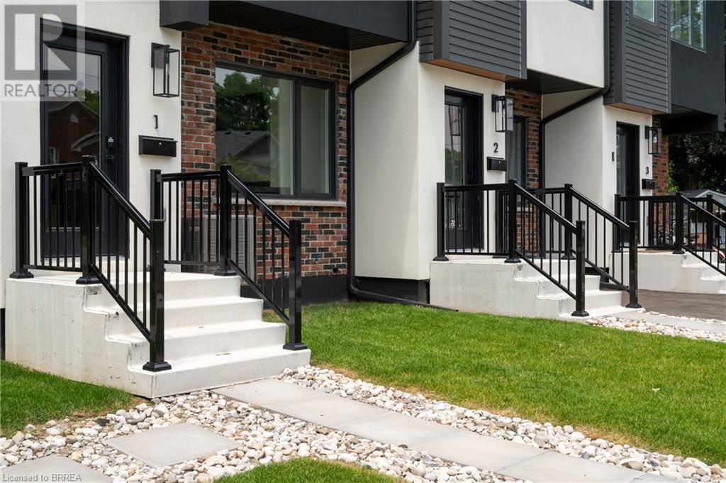 163 Grand River Avenue, Brantford, Ontario  N3T 4X7 - Photo 10 - 40608158