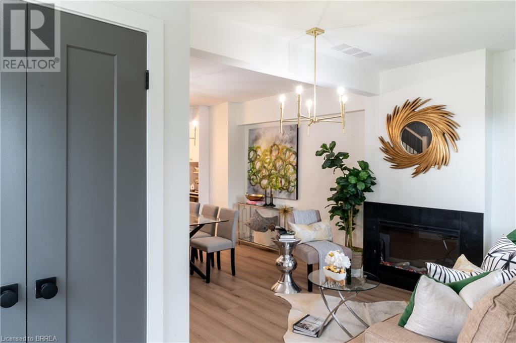 163 Grand River Avenue, Brantford, Ontario  N3T 4X7 - Photo 11 - 40608158