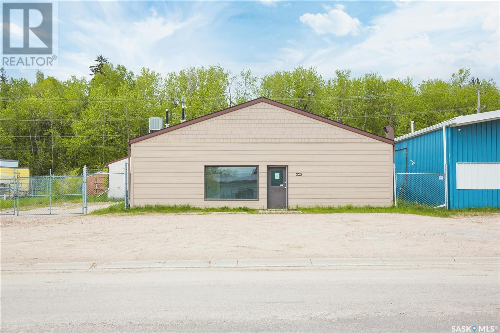 325 17th STREET W, prince albert, Saskatchewan