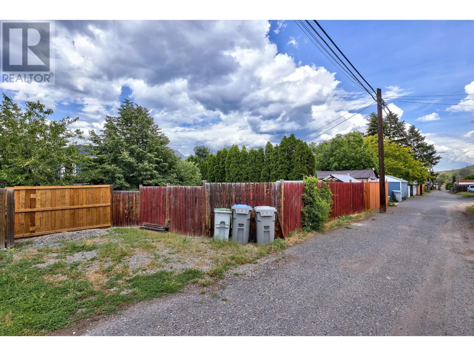 1119 Pine Street, Kamloops, British Columbia  V2C 3A7 - Photo 35 - 179382