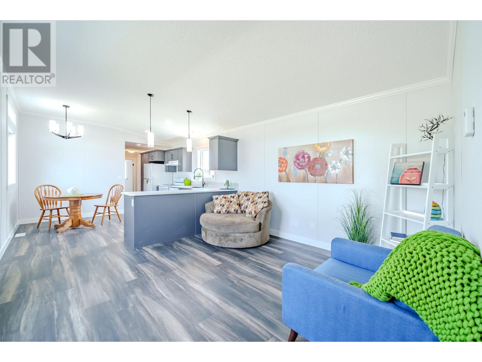 10 4072 LAC LA HACHE STATION ROAD, lac la hache, British Columbia