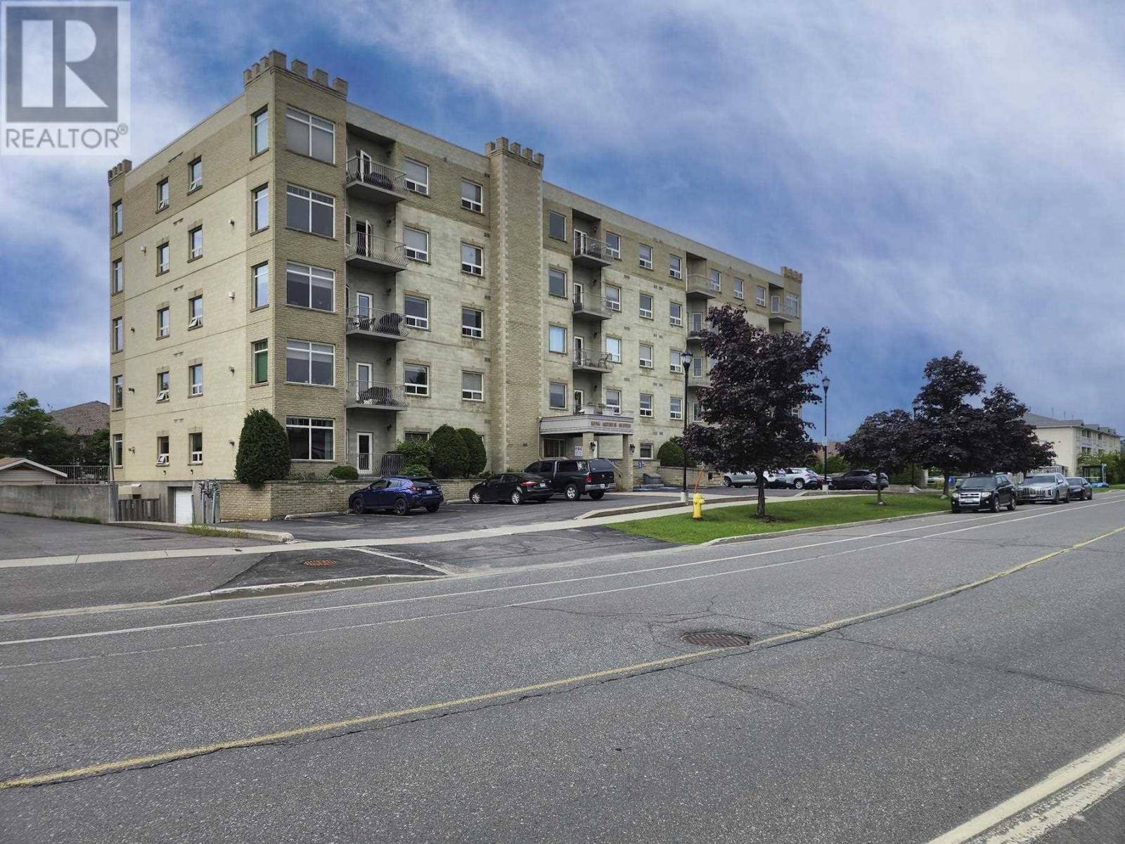 Unit 301 - 253 Pioneer DR, thunder bay, Ontario