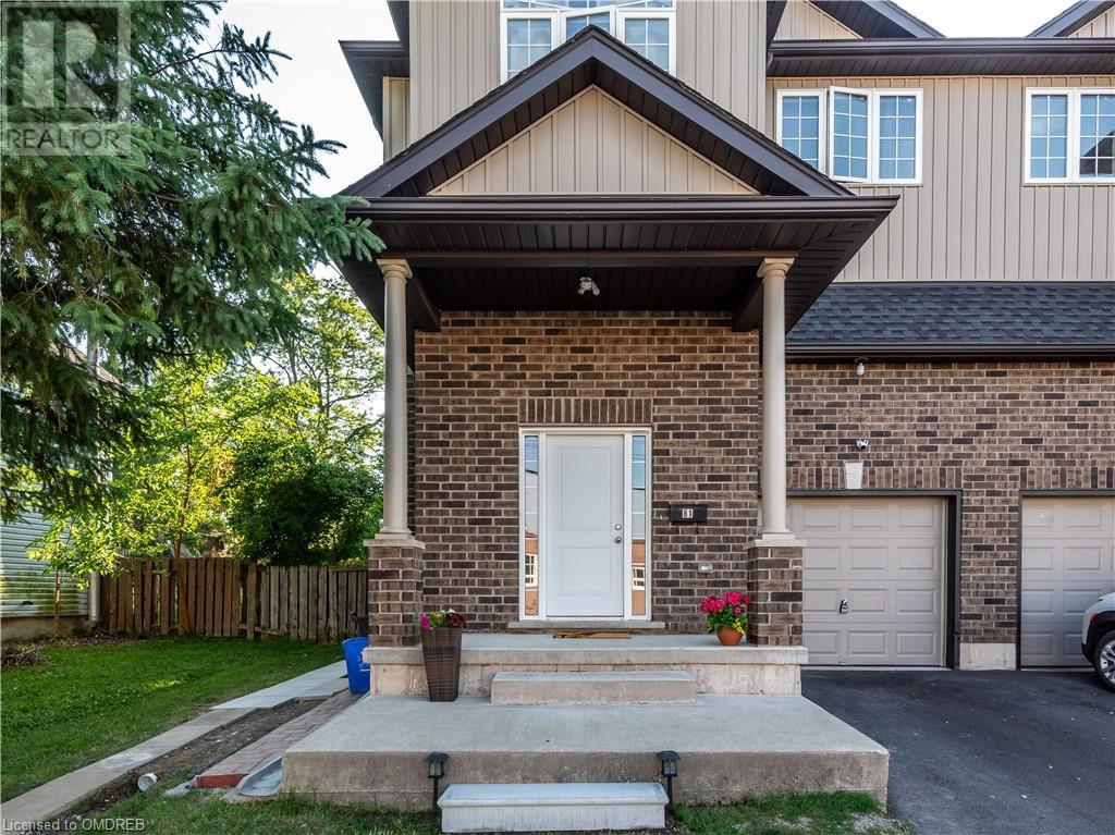 81 Wellington Street North Street, St. Catharines, Ontario  L2V 2E8 - Photo 2 - 40608767