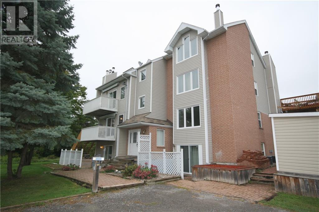 1036 BARRYVALE UNIT 2 LEVEL A ROAD, calabogie, Ontario