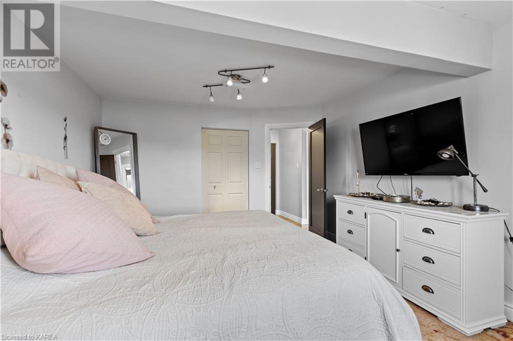 3900 Round Lake Road, Inverary, Ontario  K0H 1X0 - Photo 22 - 40609480