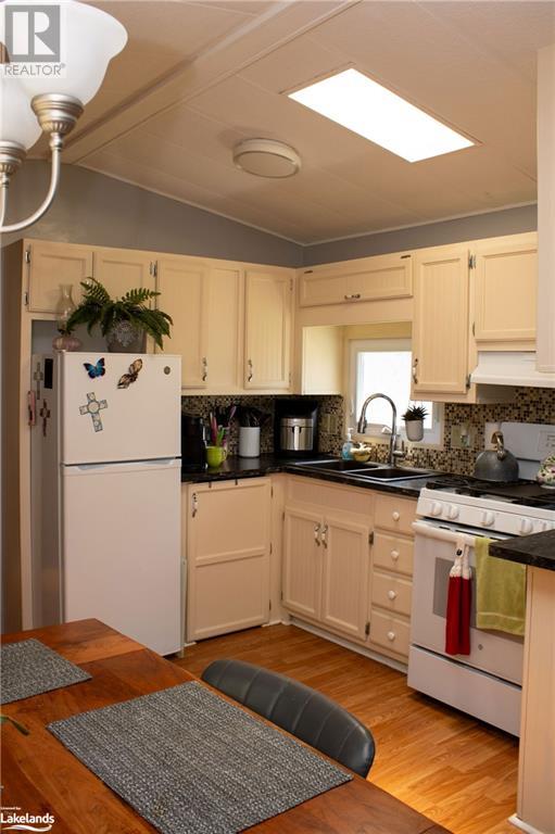 10 Winfield Drive Unit# 104, Victoria Harbour, Ontario  L0K 2A0 - Photo 10 - 40607179