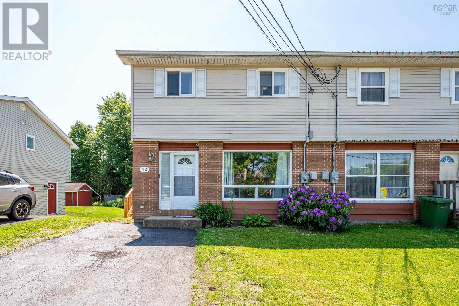 42 Sawyer Crescent, Middle Sackville, Nova Scotia B4E 2T3 (27075078
