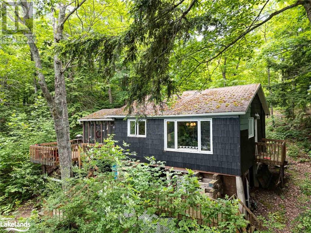 412 Silver Lake Road, Ontario P0A 1P0 (27075086)