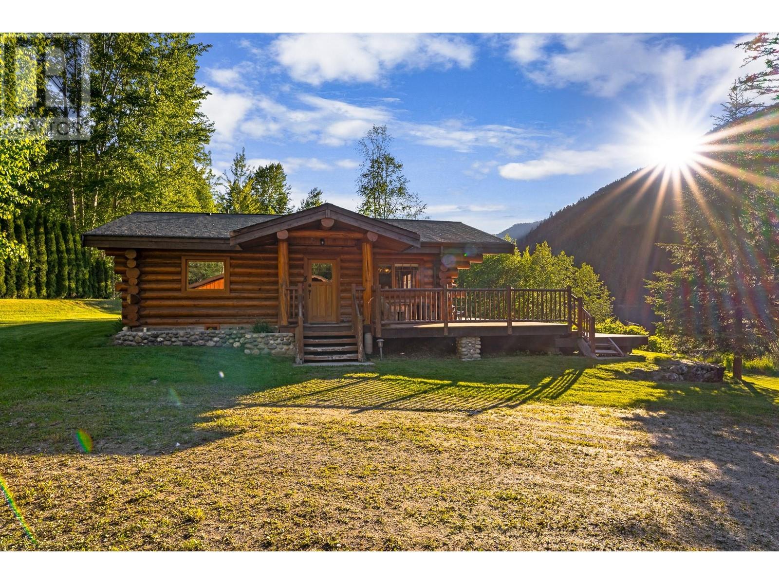 1860 Agate Bay Rd, Barriere, British Columbia  V0E 2E0 - Photo 12 - 179389