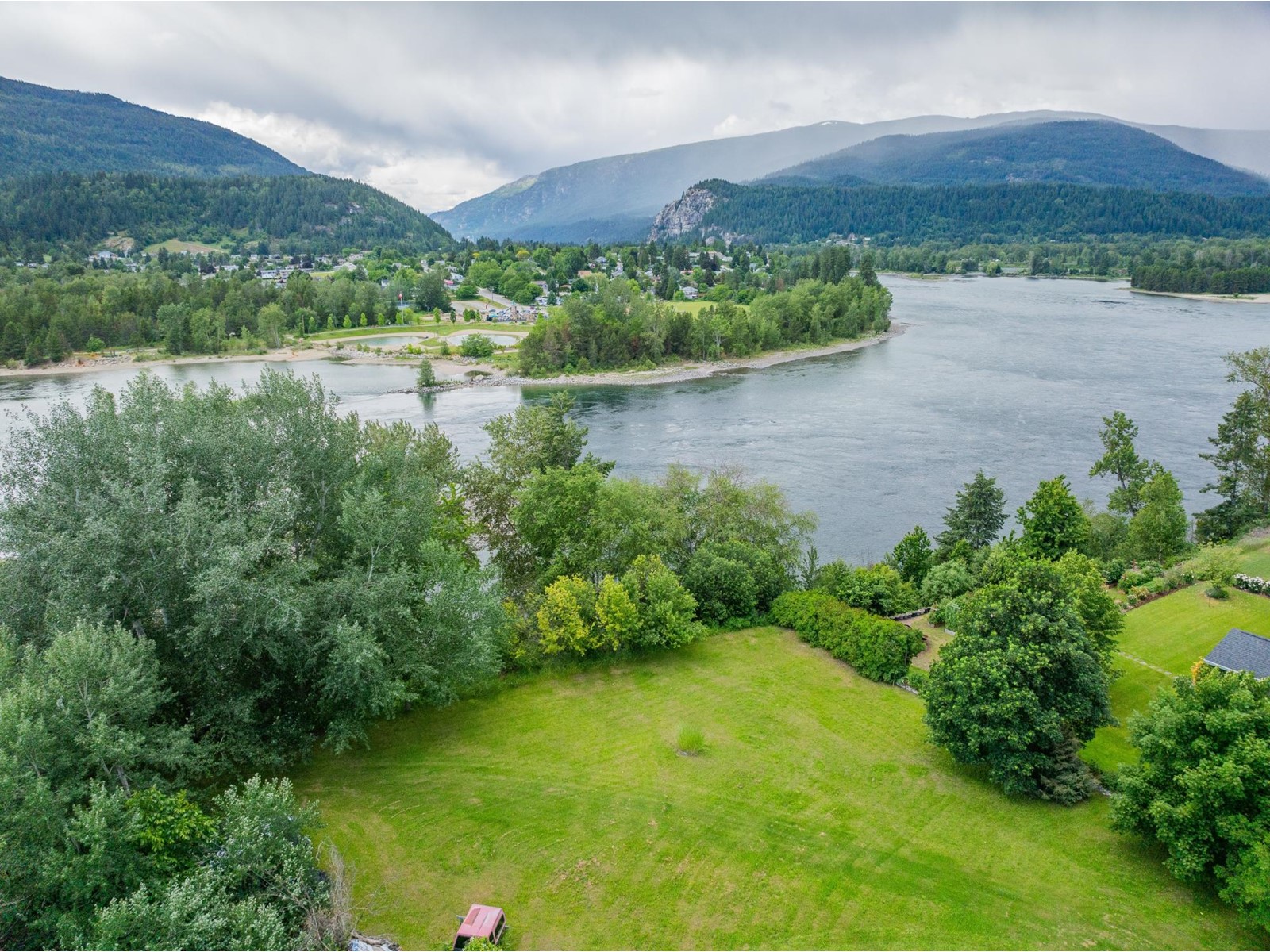 1912 Makayev Road, Castlegar, British Columbia  V1N 4K3 - Photo 4 - 2477825