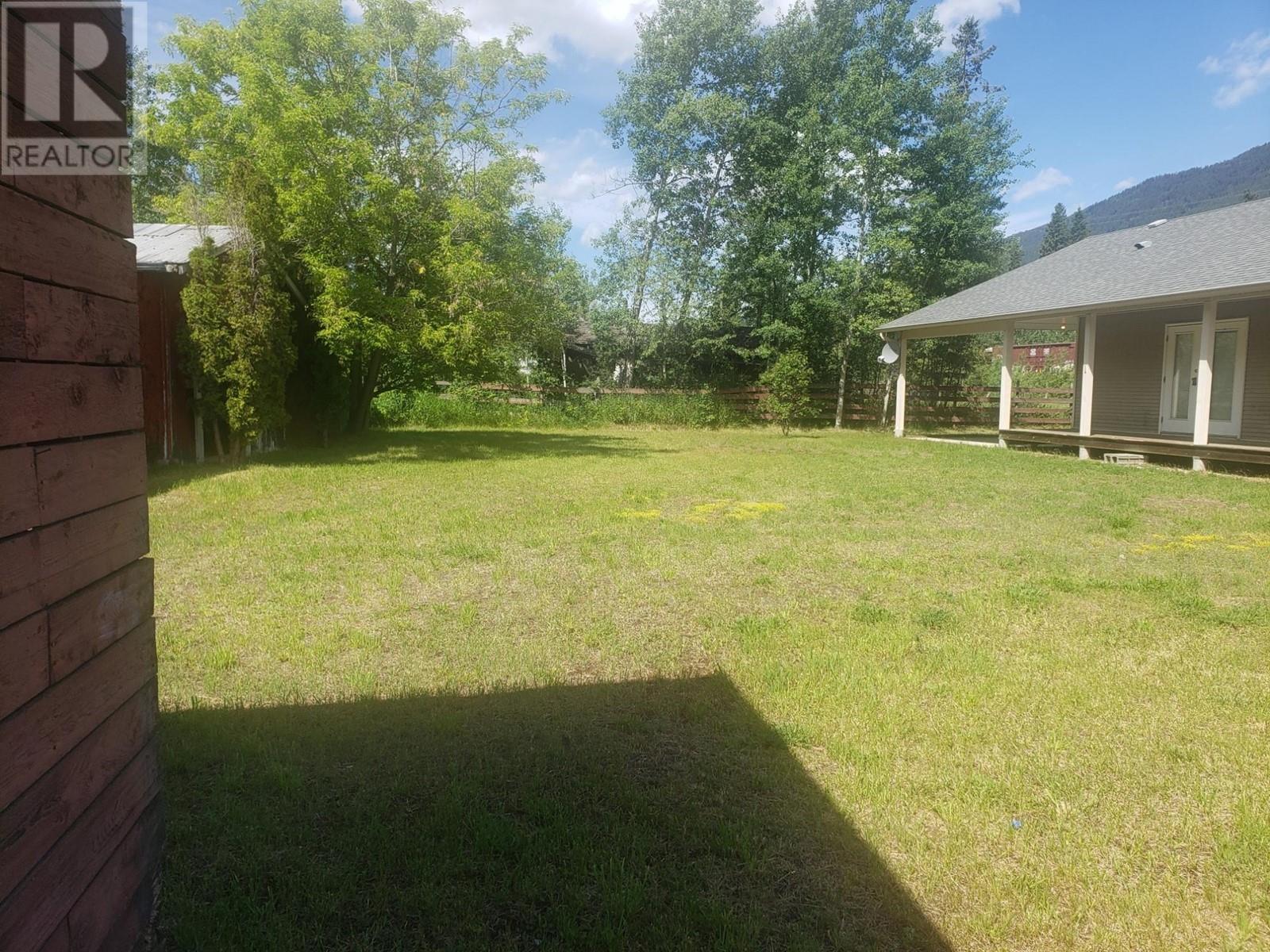 3072 Mccorvie Rd, Clearwater, British Columbia  V0E 3A0 - Photo 13 - 179291