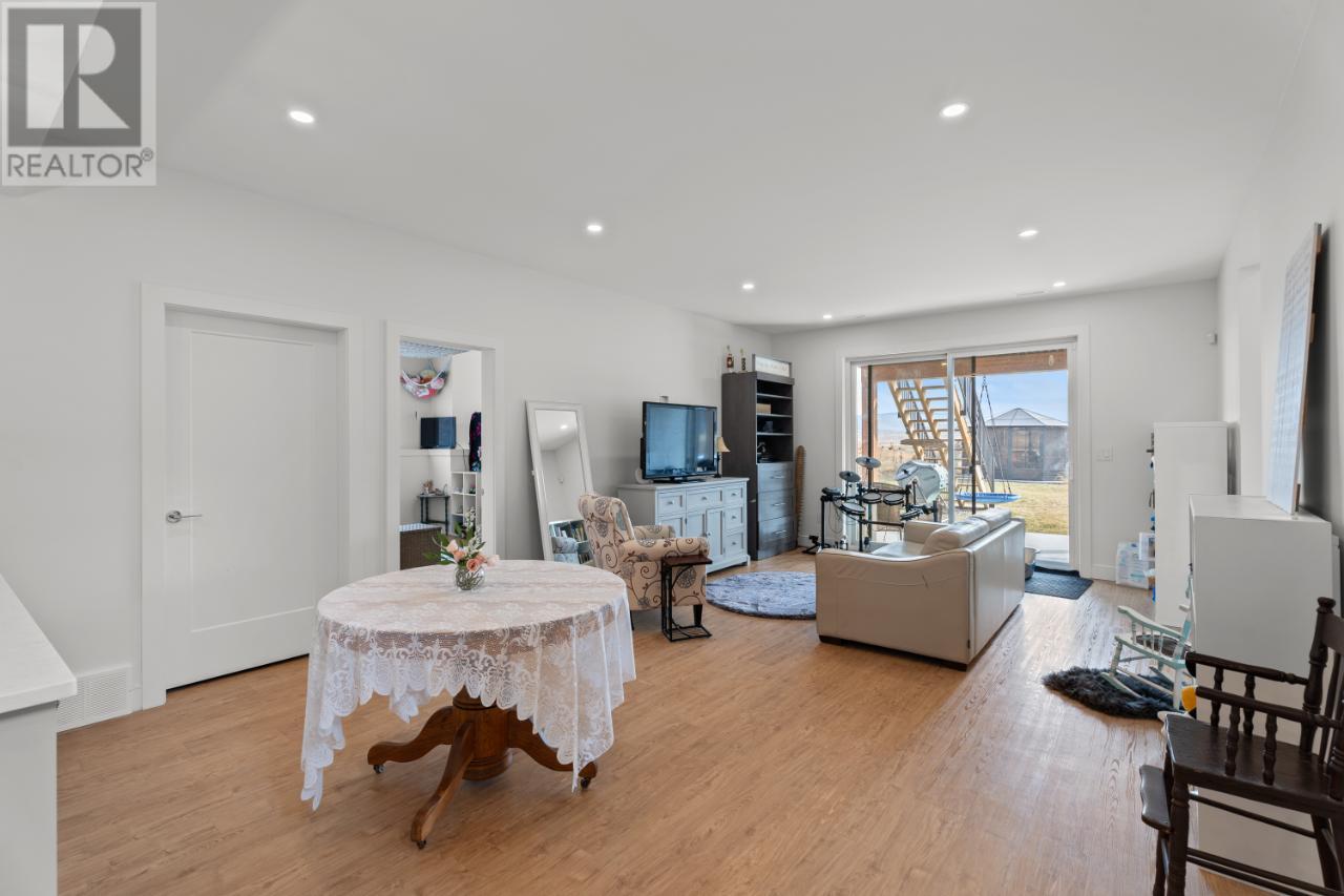 362 Rue Cheval Noir, Tobiano, British Columbia    - Photo 24 - 179393