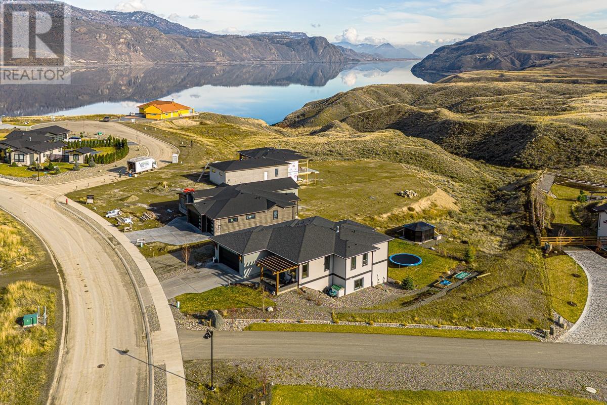 362 Rue Cheval Noir, Tobiano, British Columbia    - Photo 64 - 179393