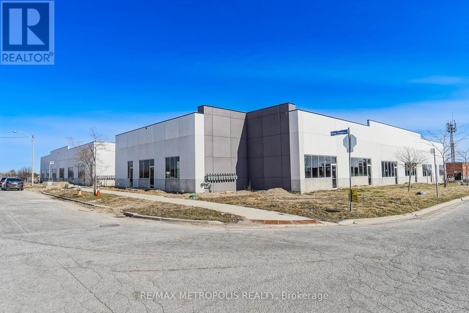 B5 - 95 STATE CROWN BOULEVARD, Toronto, Ontario