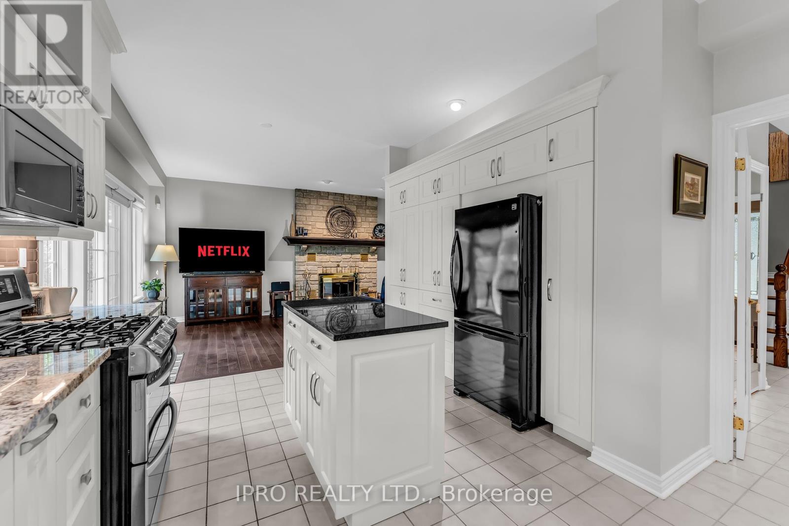 8 - 25 Manor Park Crescent, Guelph, Ontario  N1G 1A2 - Photo 12 - X8466852