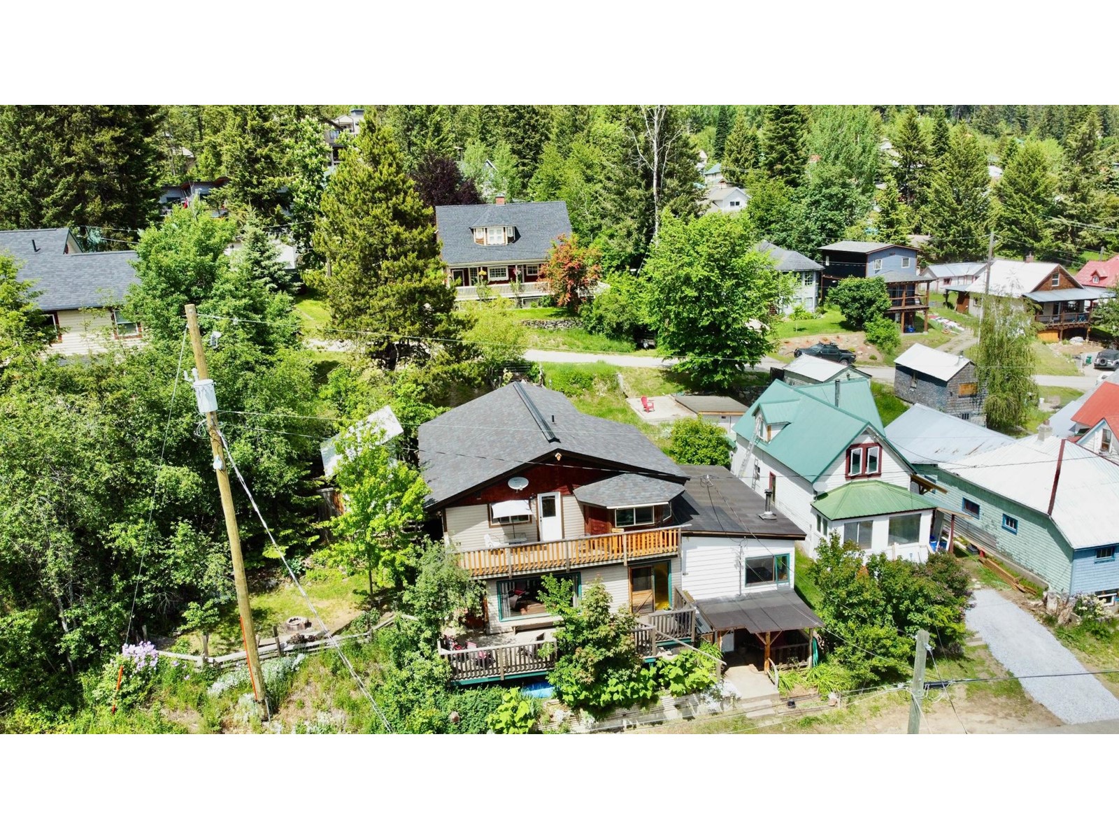 1830 FOURTH AVENUE, rossland, British Columbia