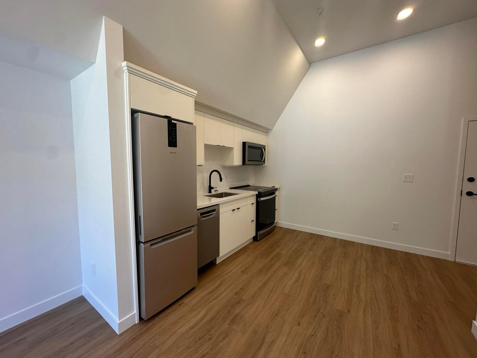 505 - 514 Victoria Street, Nelson, British Columbia  V1L 4K8 - Photo 4 - 2477886