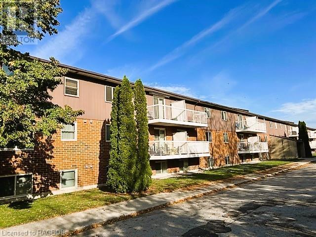 325 Lambton Street, Kincardine, Ontario  N2Z 0E3 - Photo 4 - 40609902