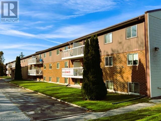 325 Lambton Street, Kincardine, Ontario  N2Z 0E3 - Photo 5 - 40609902