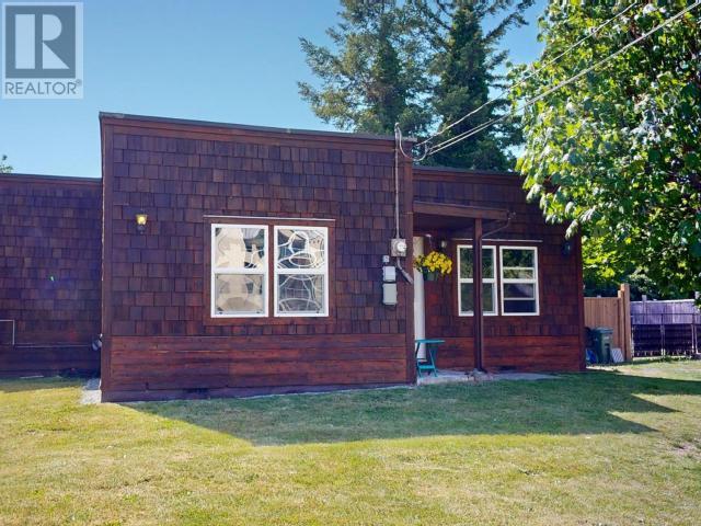 4589 JOYCE AVE, powell river, British Columbia V8A3B2