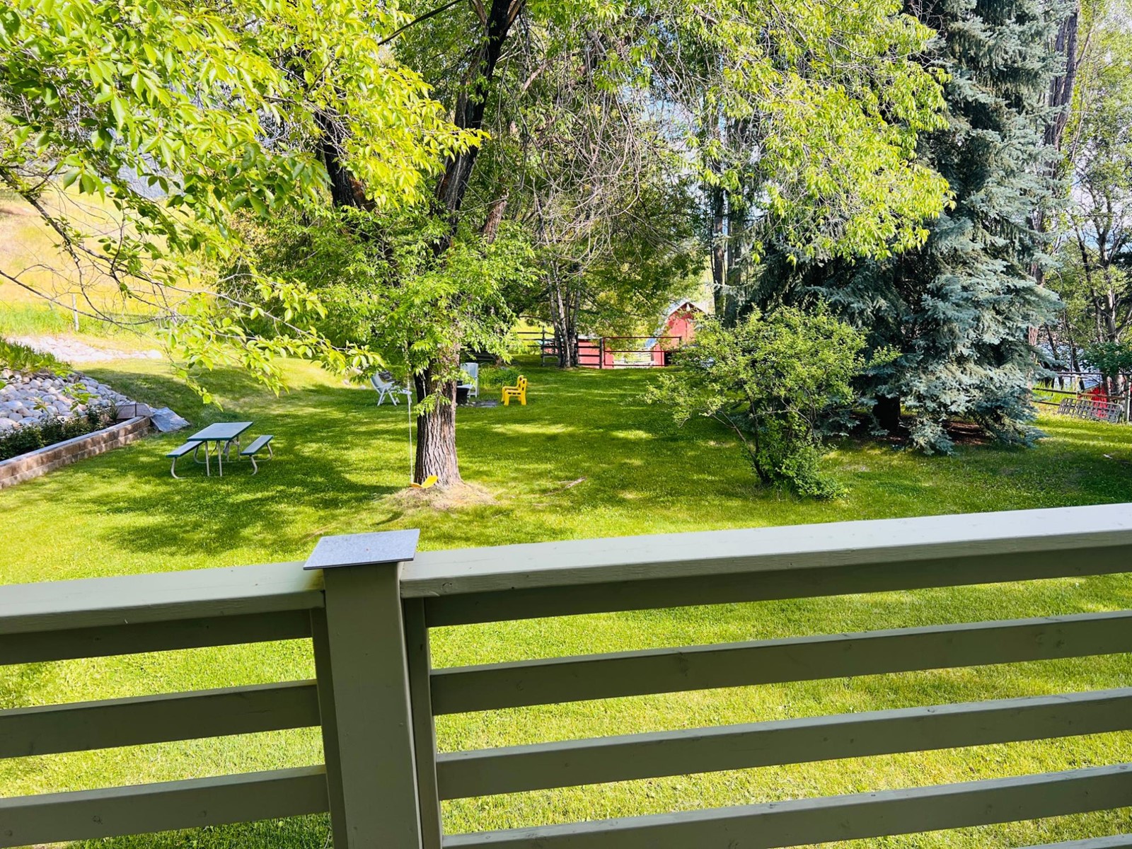 5660 Hewitt Road, Edgewater, British Columbia  V0A 1E0 - Photo 30 - 2477905