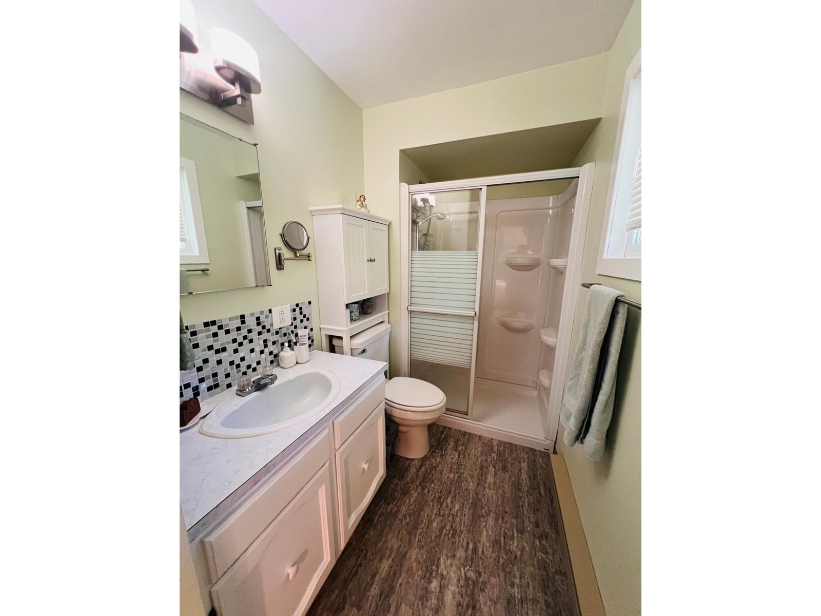 5660 Hewitt Road, Edgewater, British Columbia  V0A 1E0 - Photo 31 - 2477905